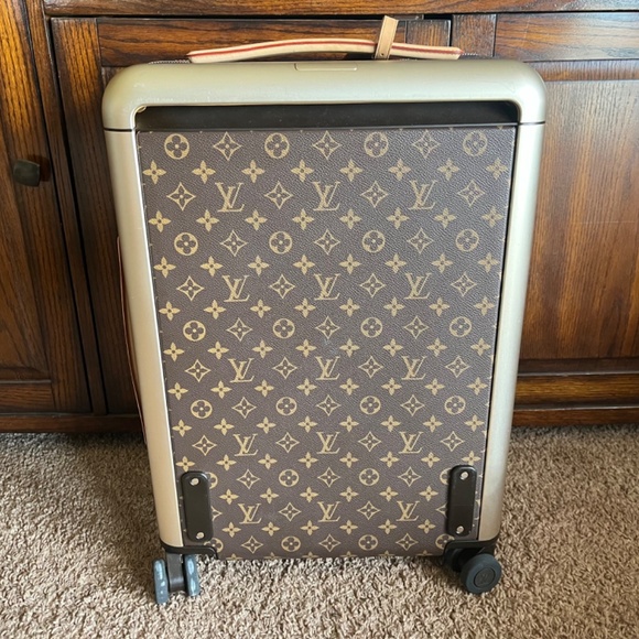 Louis Vuitton Carry On Suitcase Horizon 50 - Picture 3 of 8